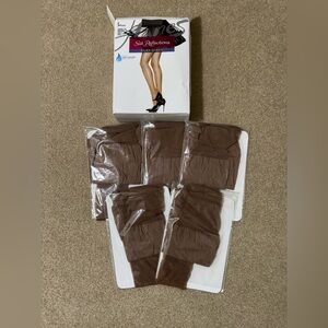 5 pairs of Hanes Silk Reflections Pantyhose Collection